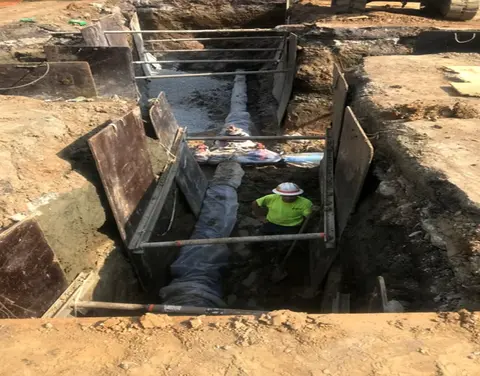 pipe in hole (1)